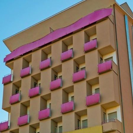 Hotel Atlantic Vista Mare Pesaro Eksteriør billede