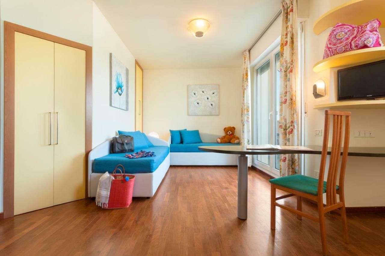Hotel Atlantic Vista Mare Pesaro Eksteriør billede